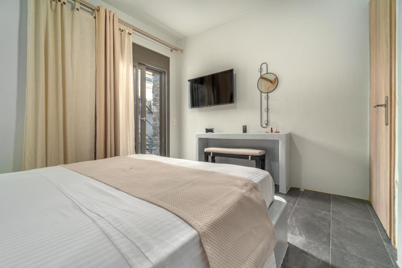 La Perla Suites Agioi Apostoloi  Exterior photo